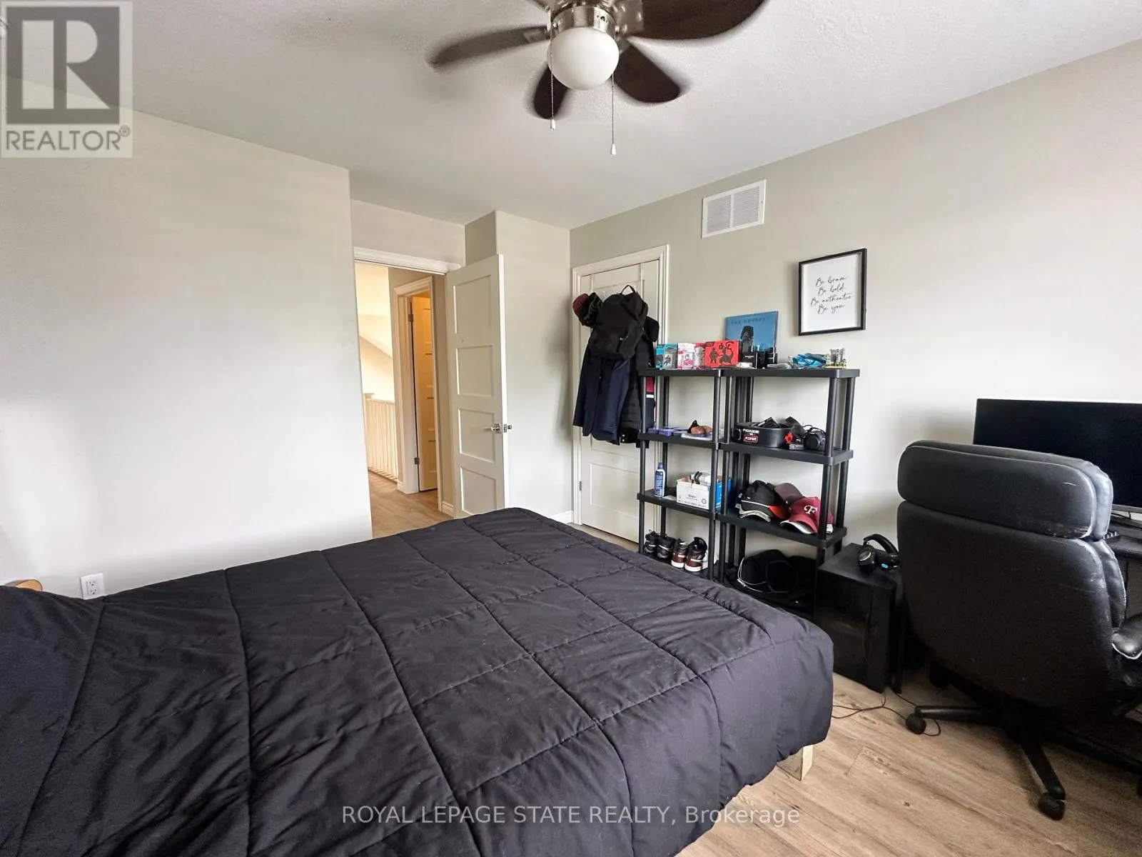 3176 LAKESHORE ROAD
