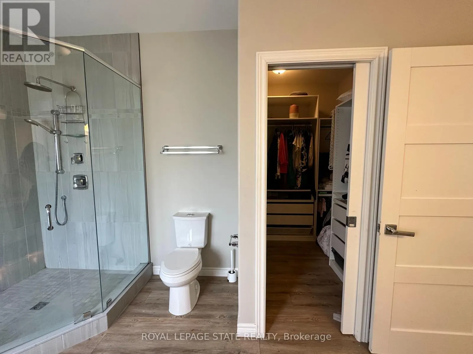 3176 LAKESHORE ROAD