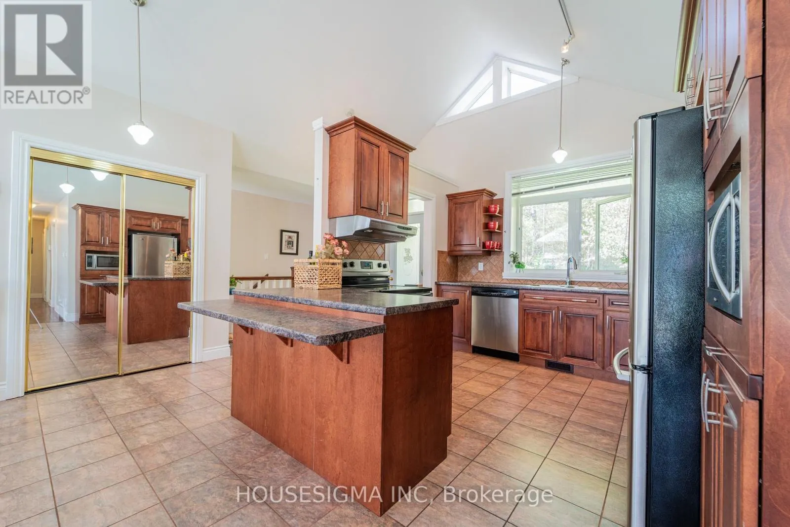 139 OLD RIVER ROAD