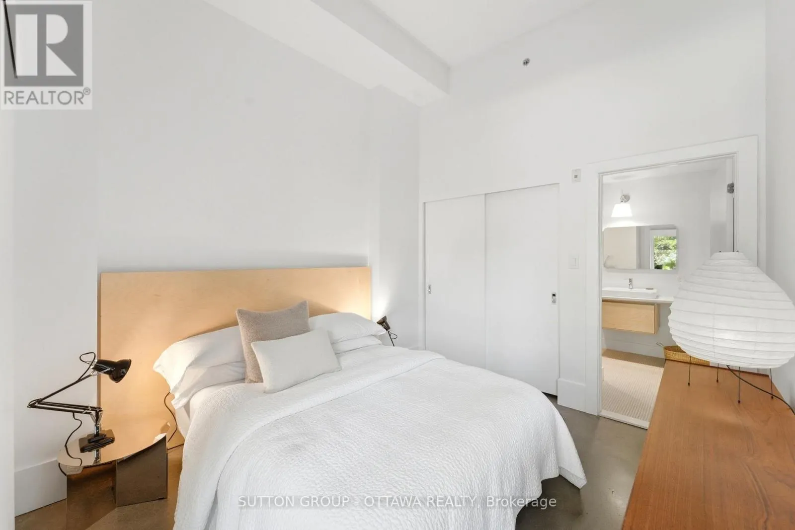 110 - 101 RICHMOND ROAD
