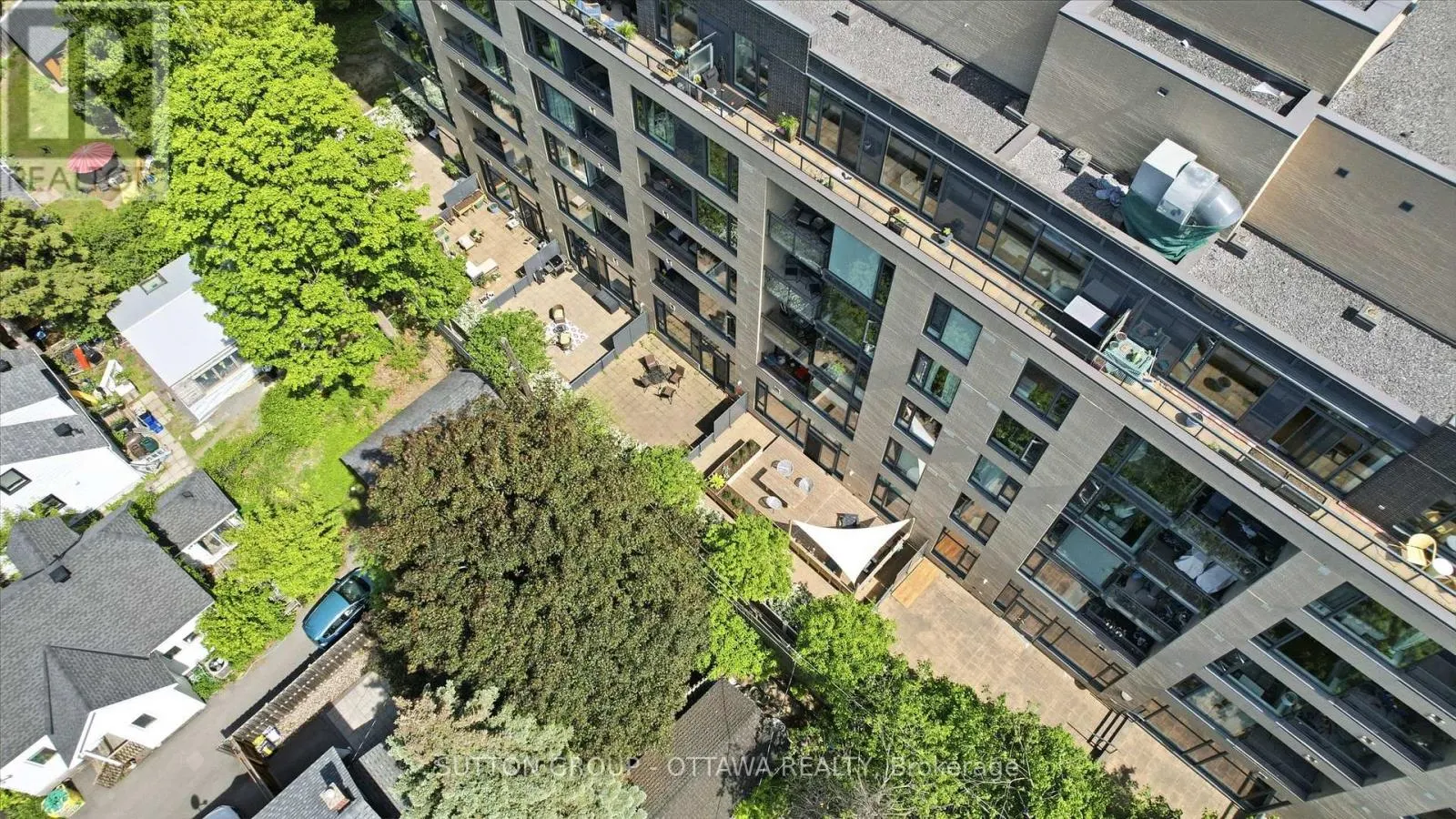110 - 101 RICHMOND ROAD