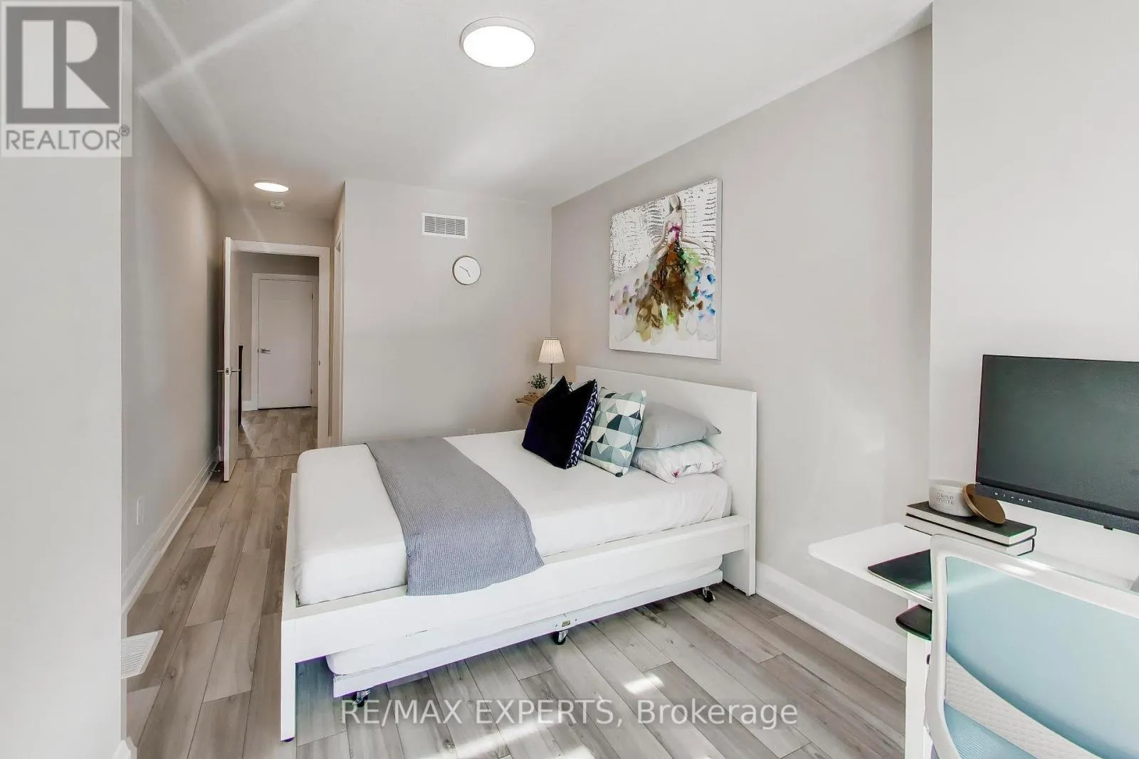 228 WOODBINE AVENUE