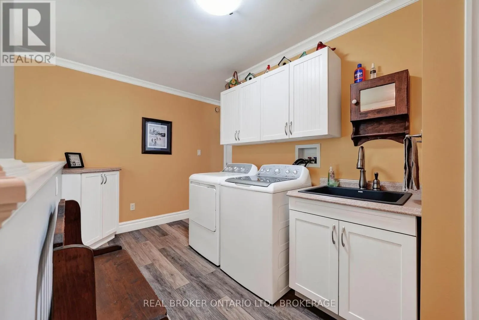 18523 KENYON CONC RD 1 ROAD