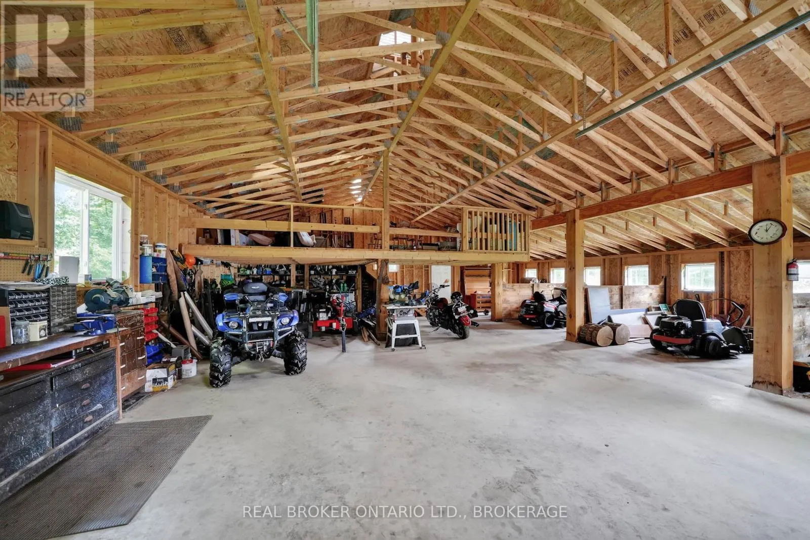 18523 KENYON CONC RD 1 ROAD