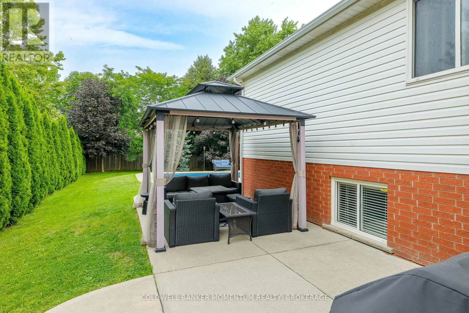 18 LORETTA DRIVE