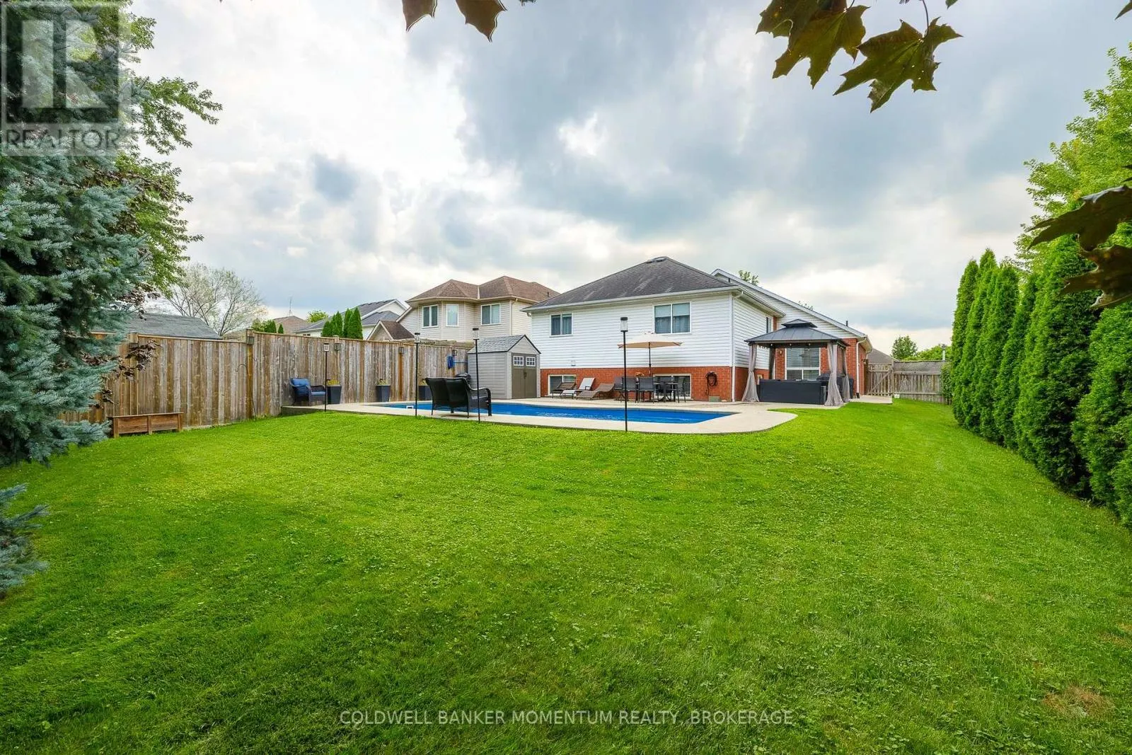 18 LORETTA DRIVE