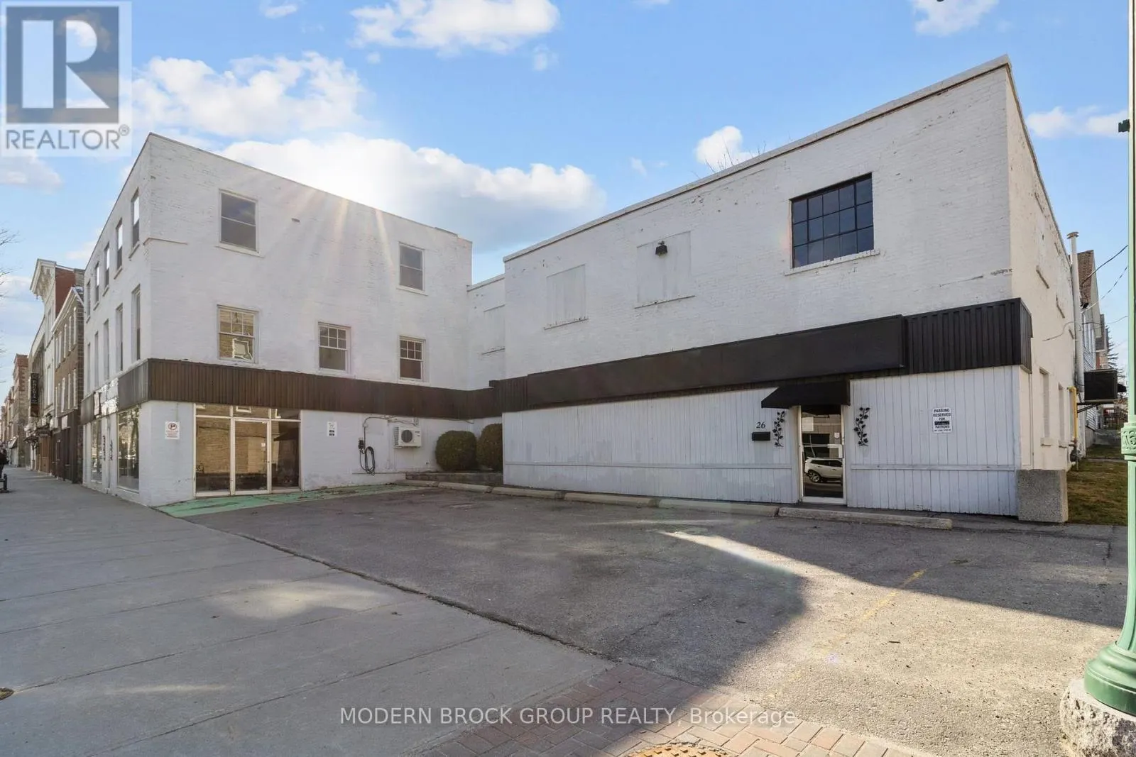 26 KING STREET E