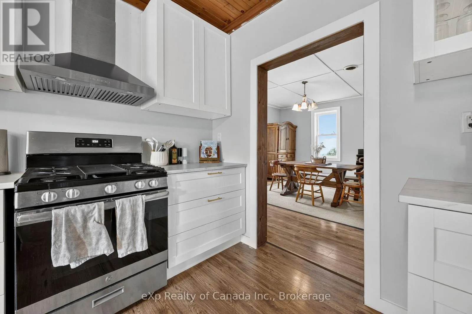 24 STOVER STREET S