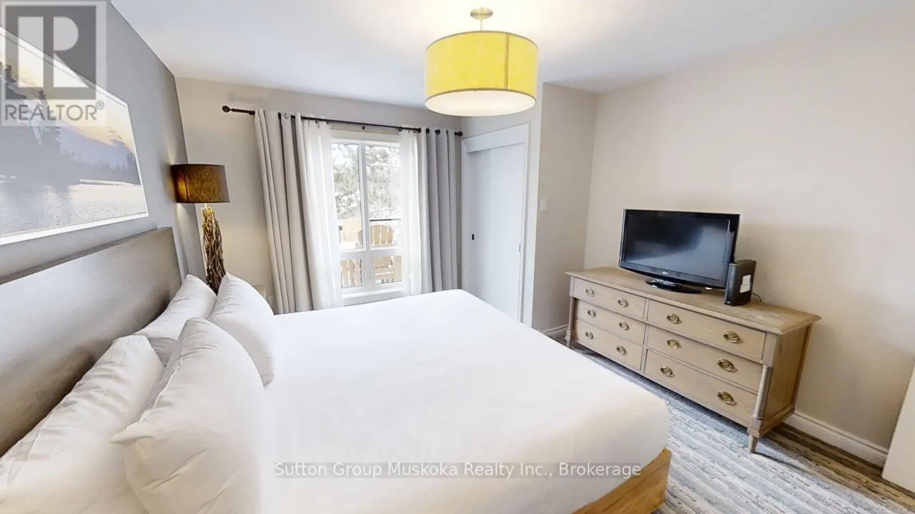 52-305 - 1235 DEERHURST DRIVE #52-305