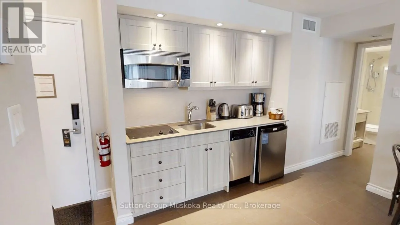 52-305 - 1235 DEERHURST DRIVE #52-305