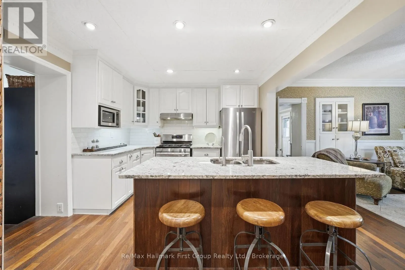 341 METCALF STREET