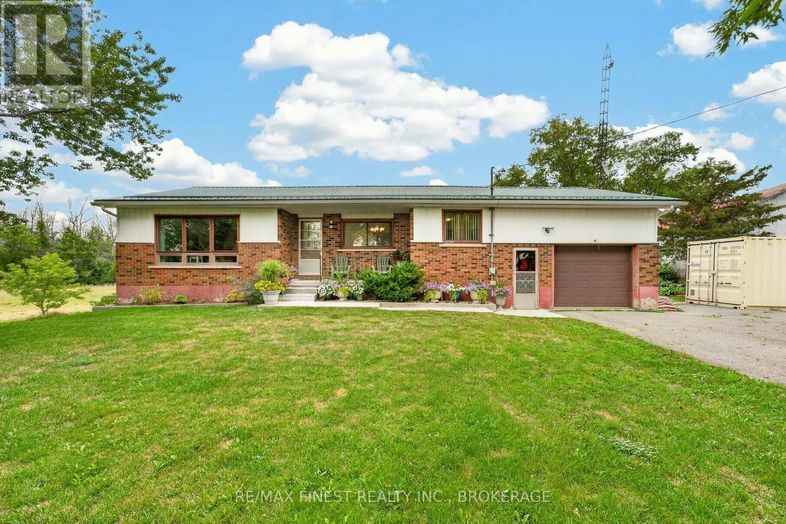 607 FITCHETT ROAD