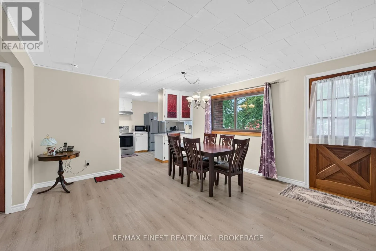 607 FITCHETT ROAD