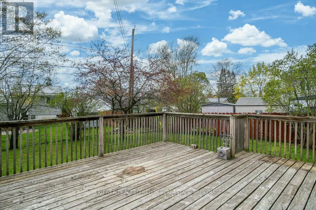 116 SHERWOOD AVENUE