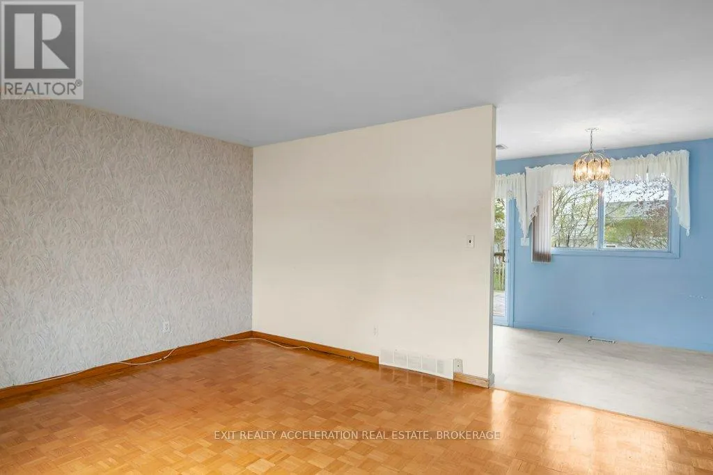 116 SHERWOOD AVENUE