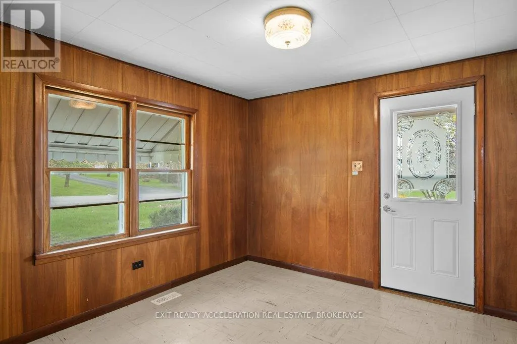 302 OLD HAMBURG ROAD