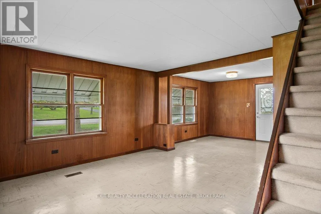 302 OLD HAMBURG ROAD