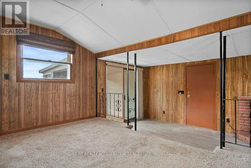 302 OLD HAMBURG ROAD