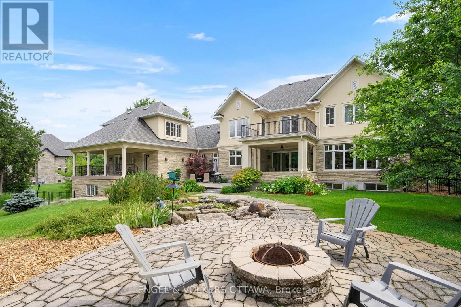 1408 BLACKHORSE COURT