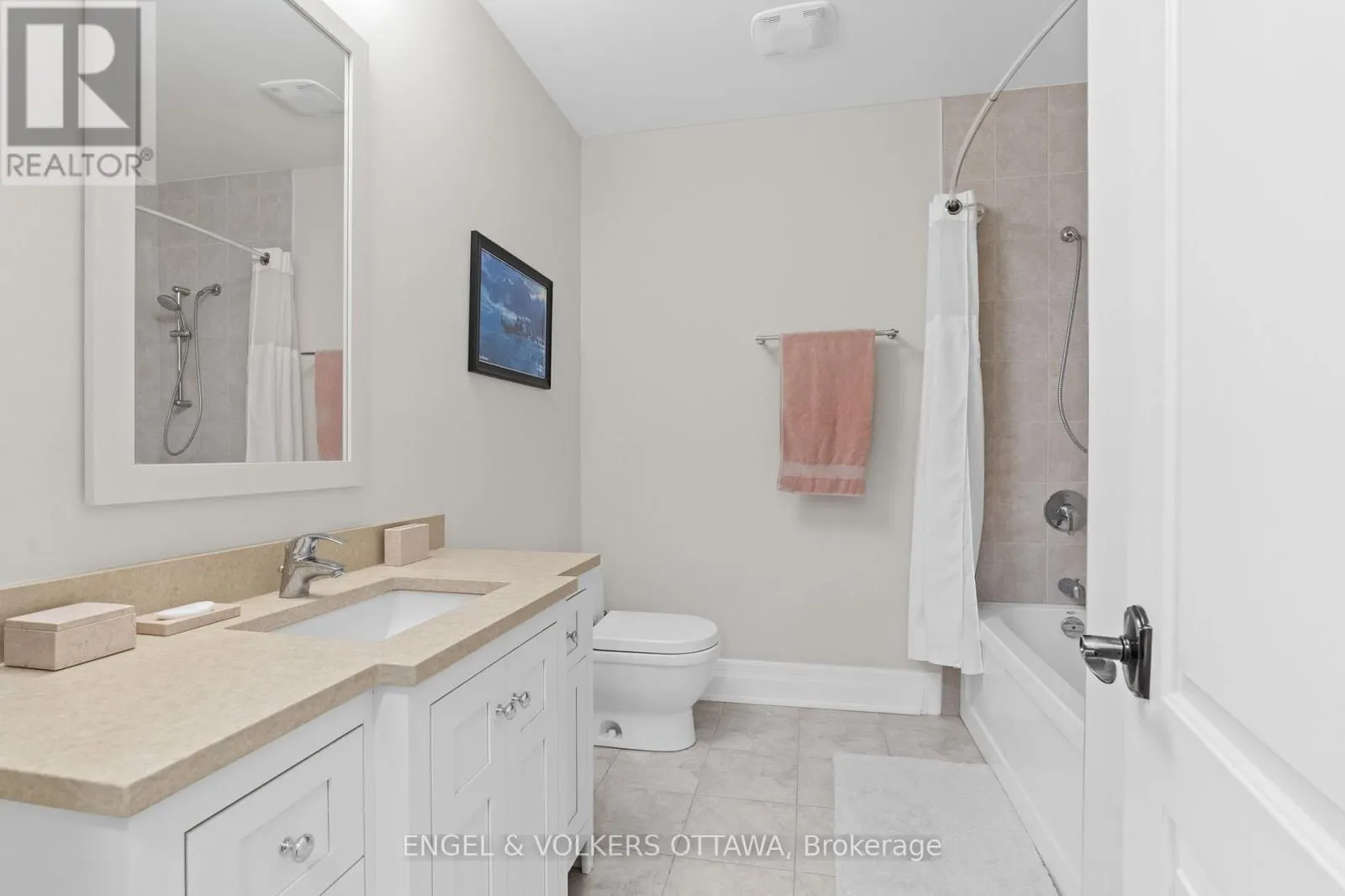 1408 BLACKHORSE COURT