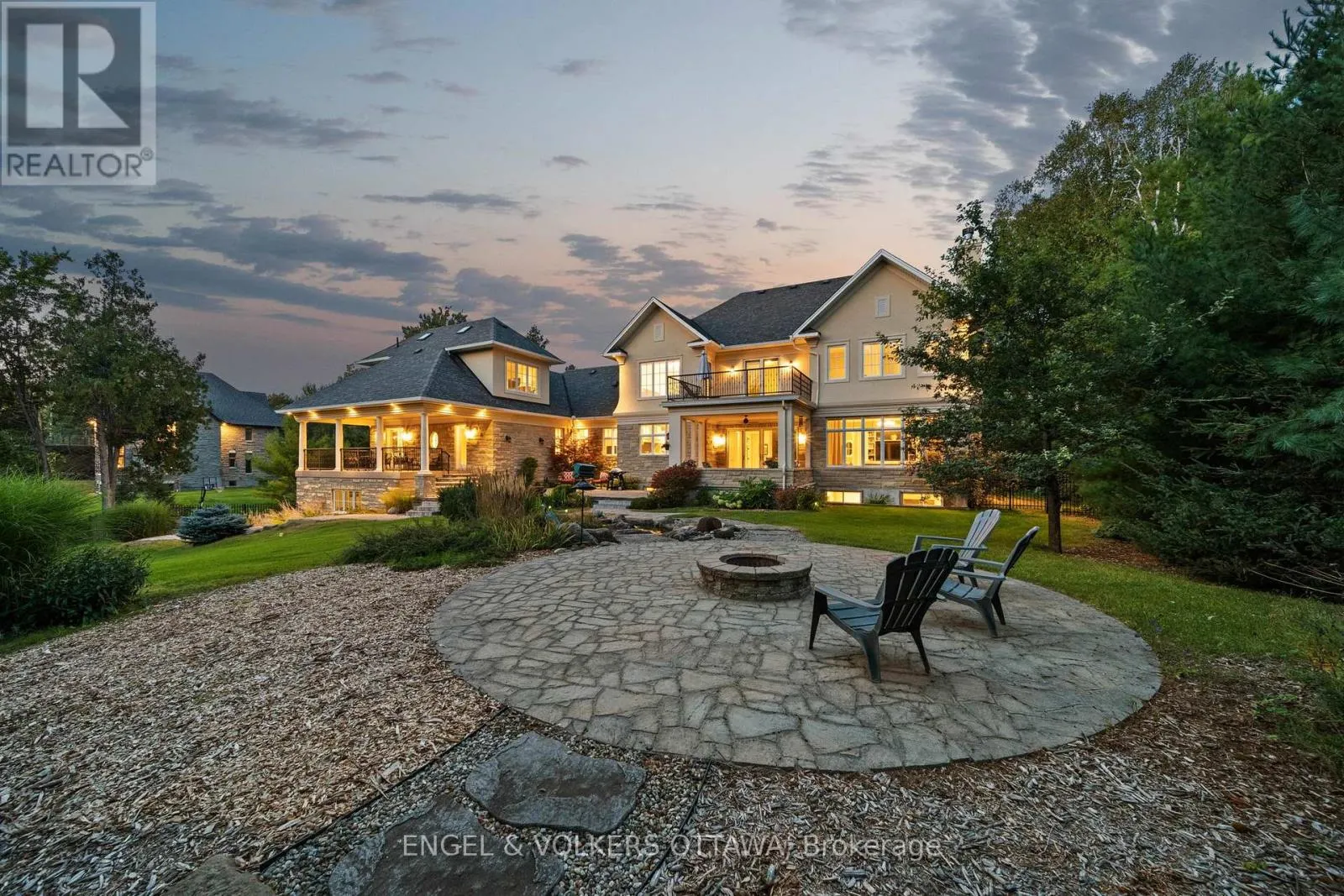 1408 BLACKHORSE COURT