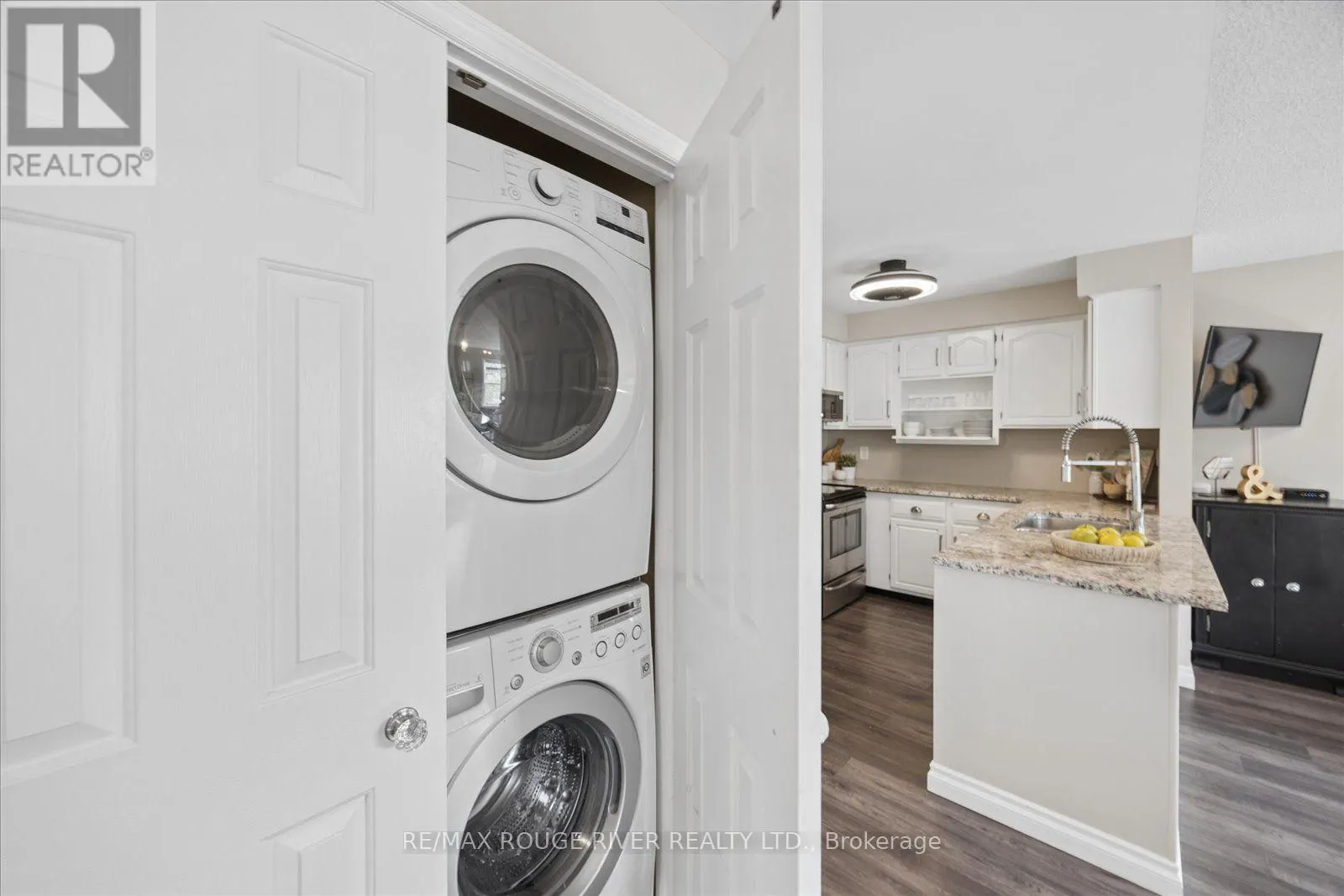 F205 - 182 D'ARCY STREET
