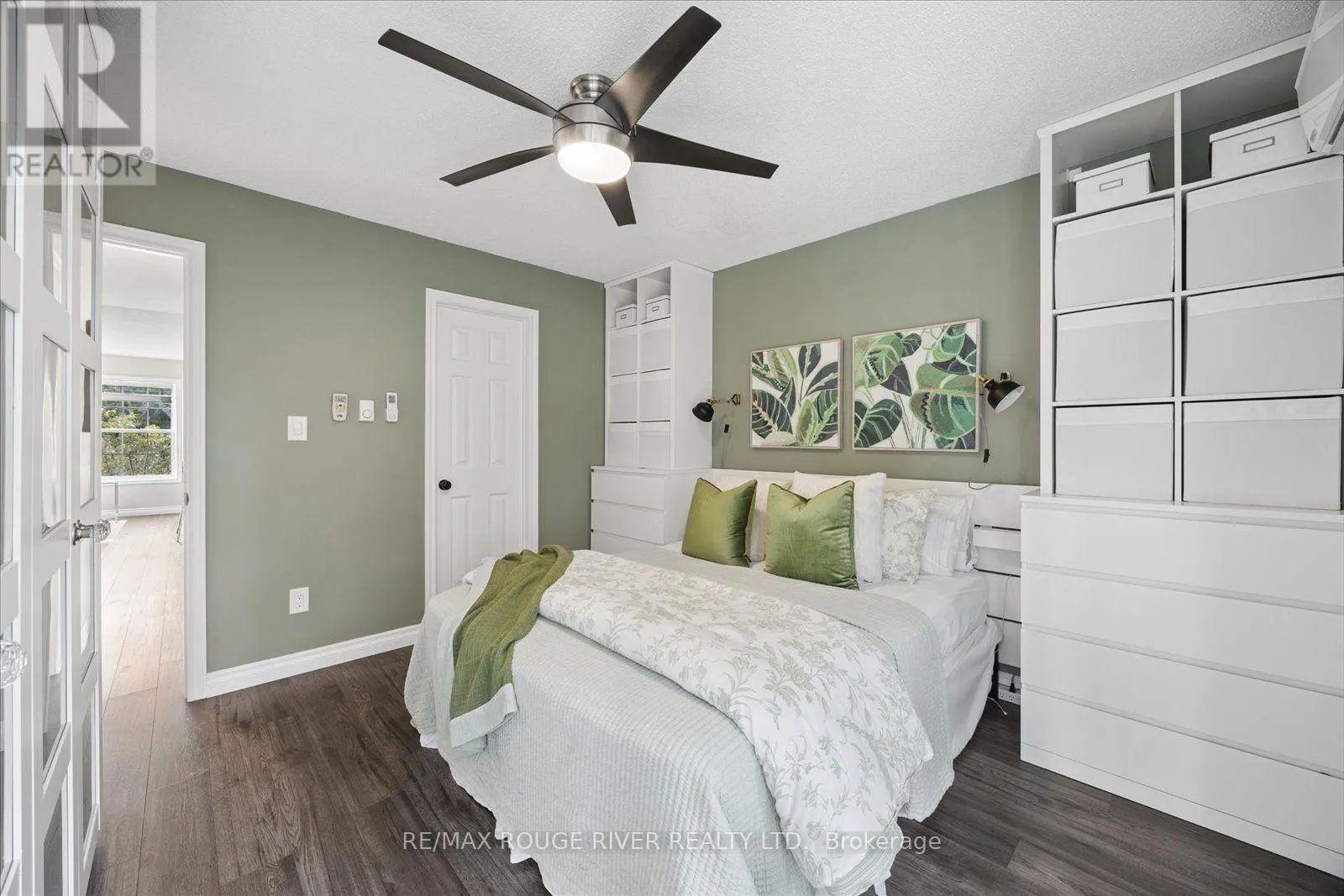 F205 - 182 D'ARCY STREET