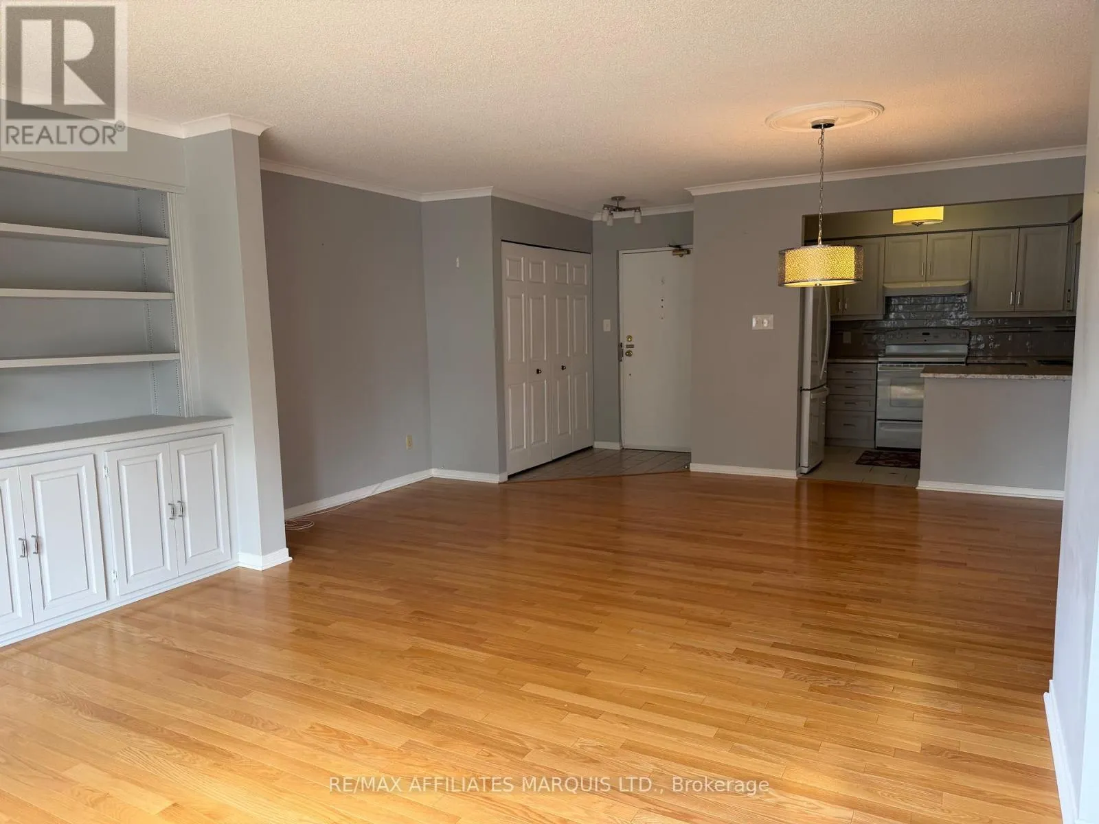 312 - 121 WATER STREET W