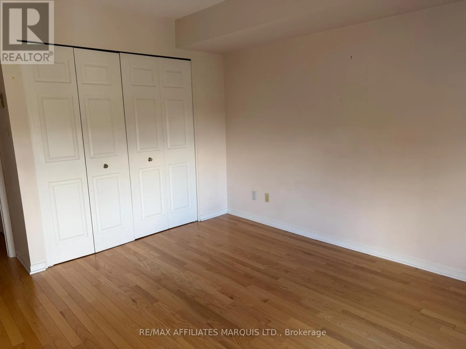 312 - 121 WATER STREET W