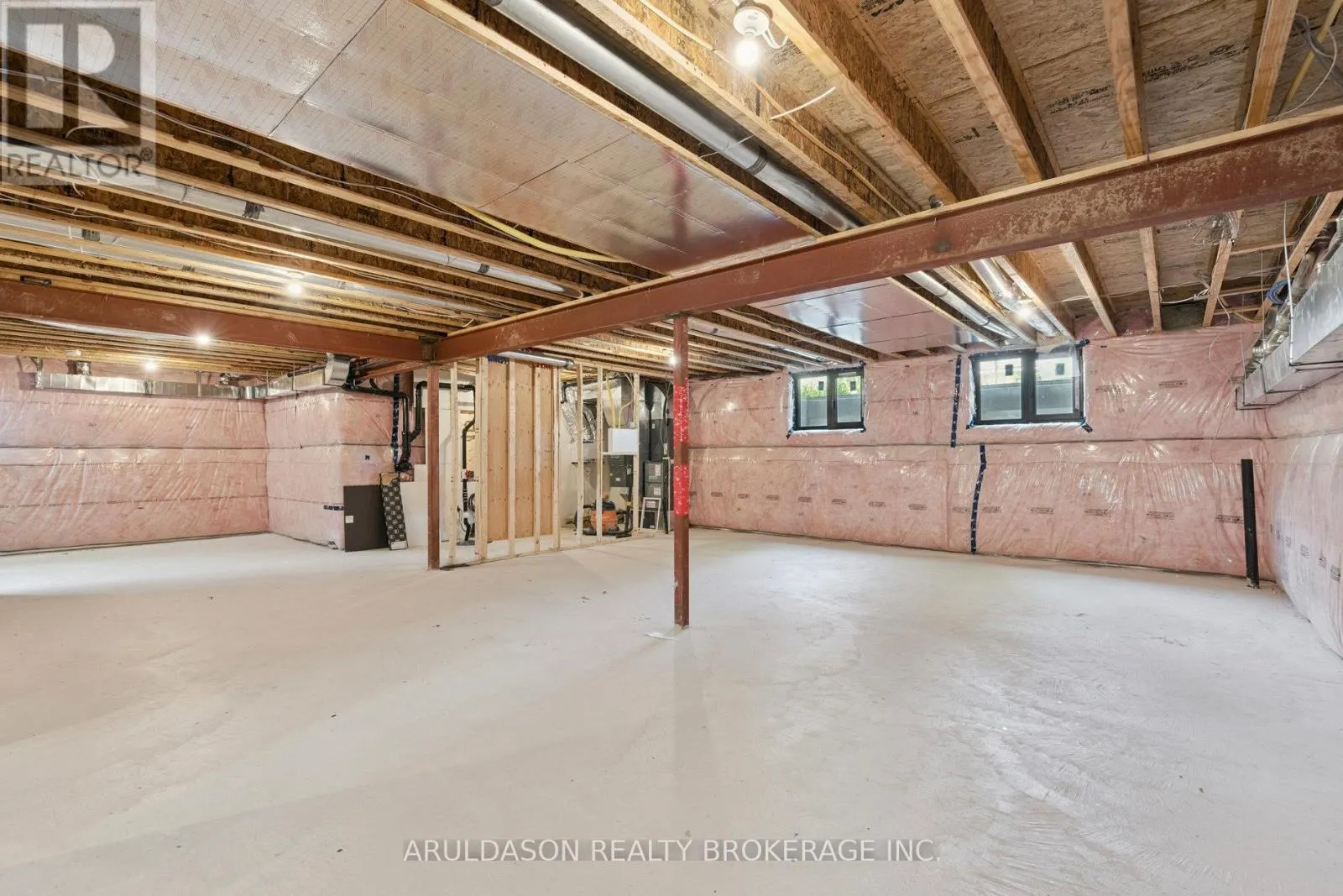 1135 BALFOUR STREET