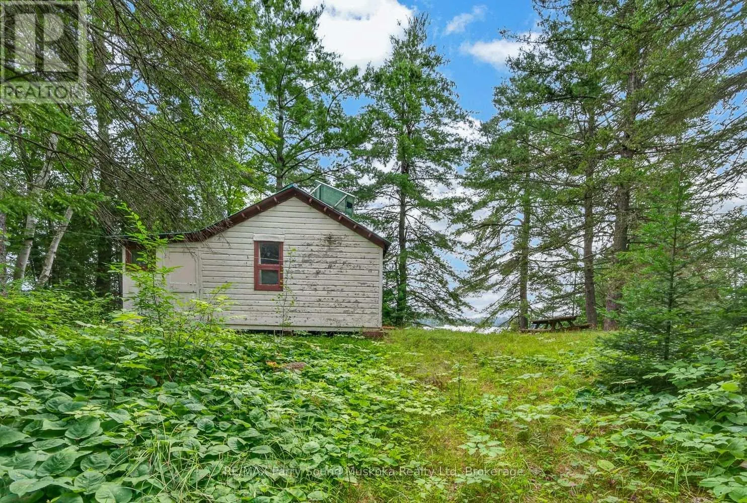 418 WHITESTONE LK ROAD