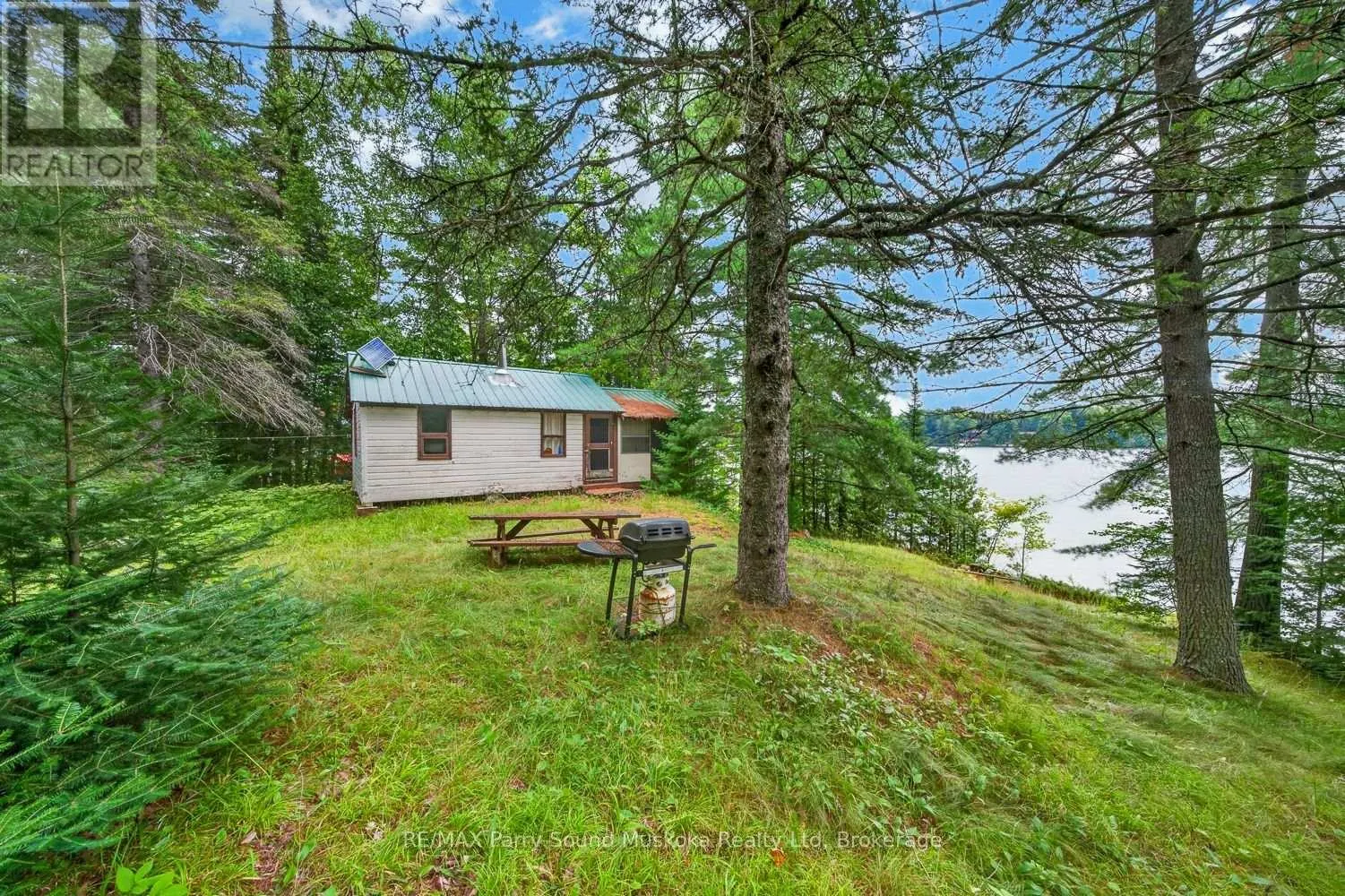 418 WHITESTONE LK ROAD