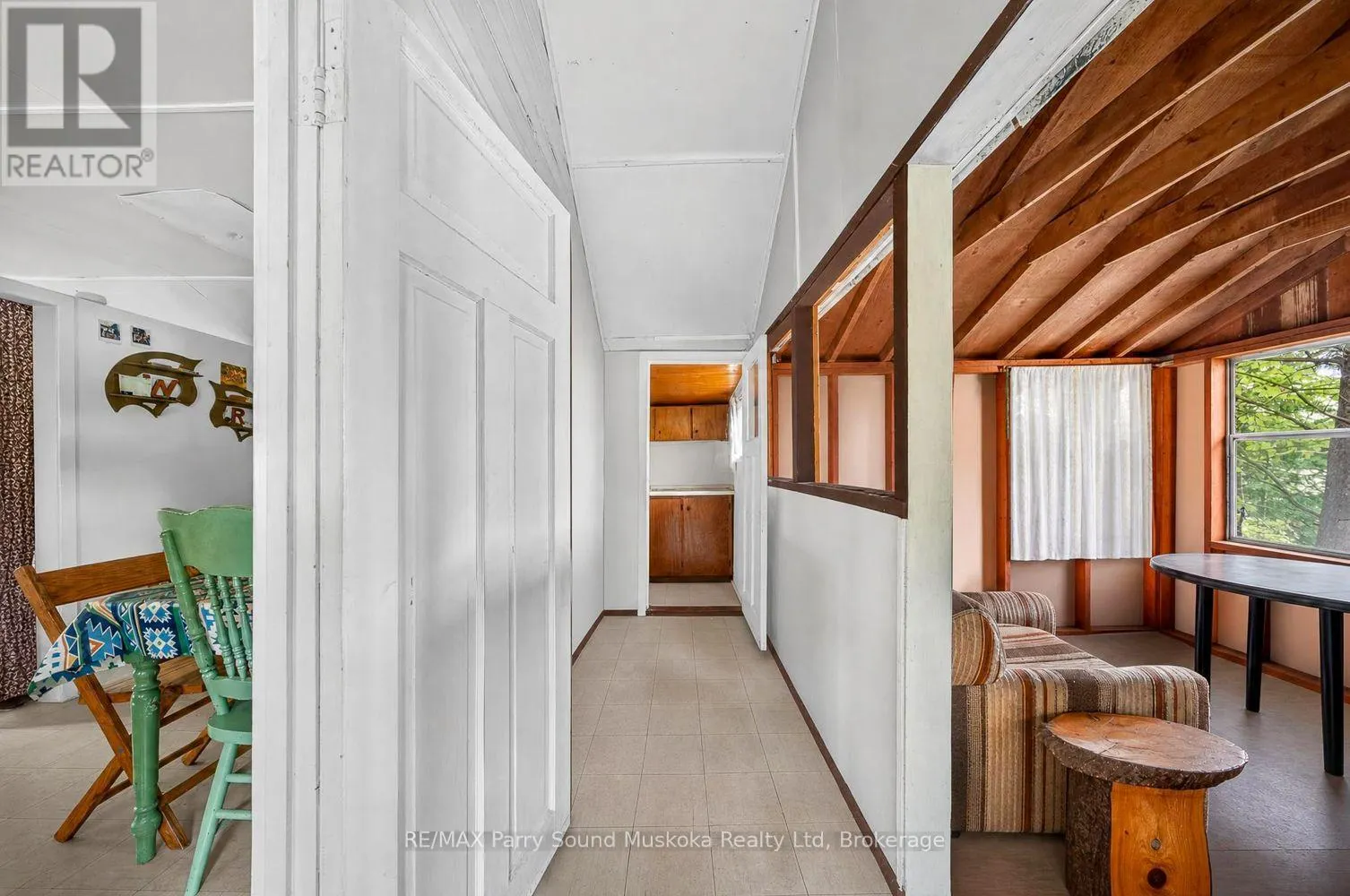 418 WHITESTONE LK ROAD