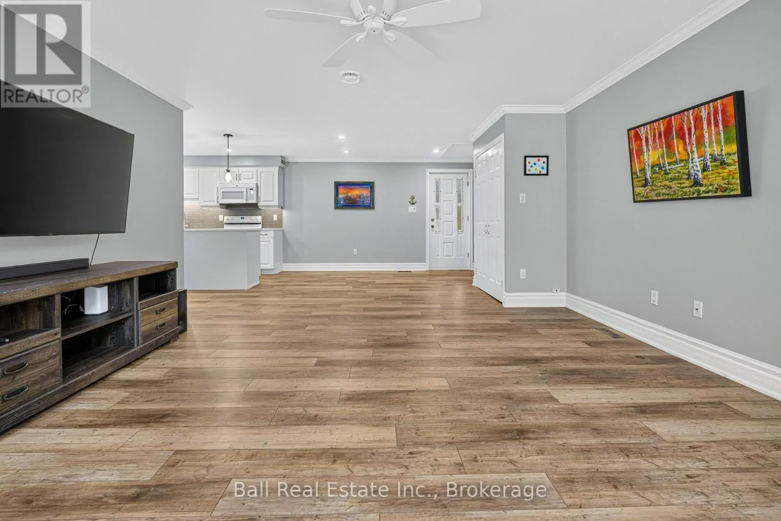502 - 200 EAST STREET S #502