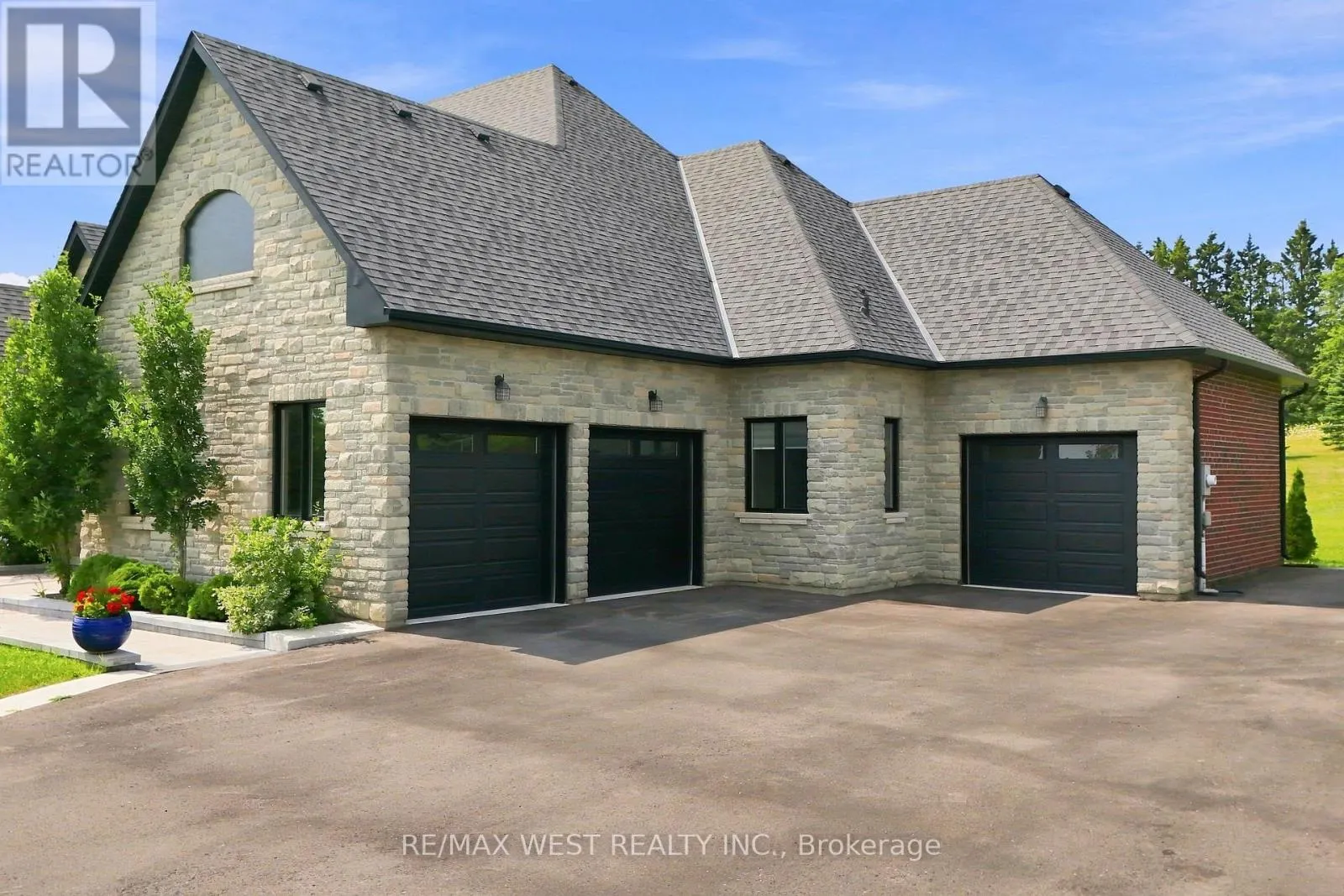 9450 WELLINGTON ROAD 124