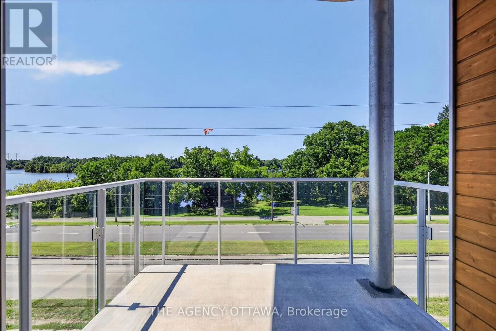 308 - 3085 RIVERSIDE DRIVE