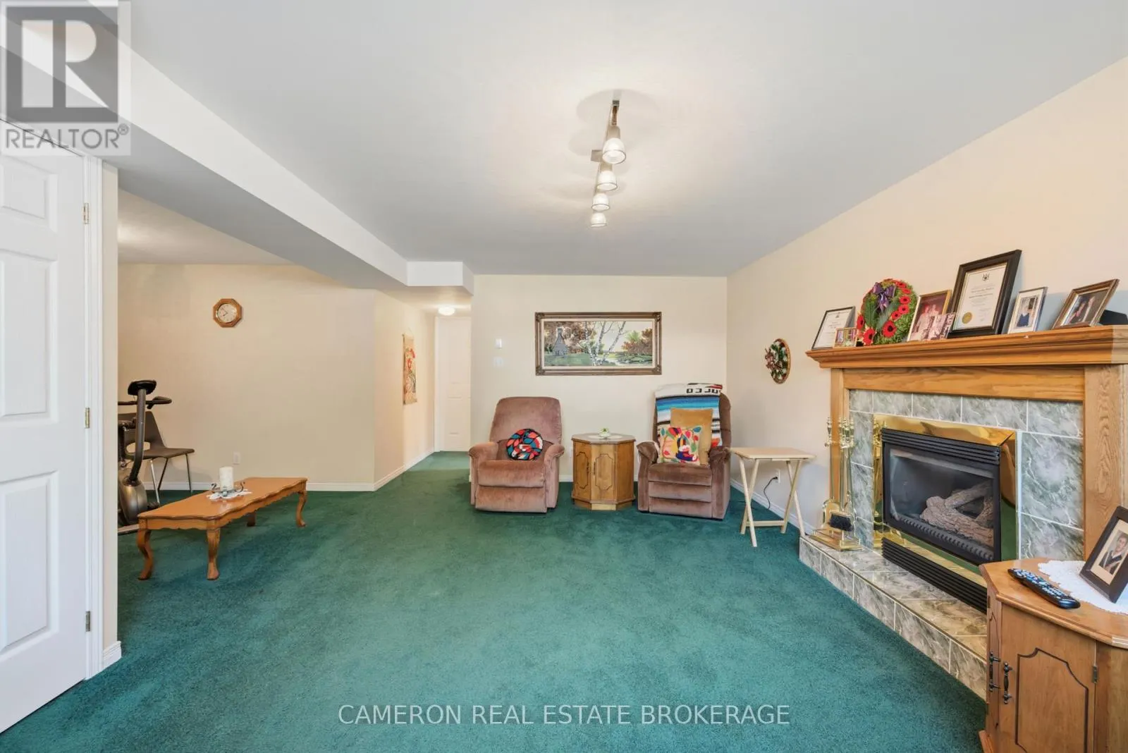 533 JASE STREET