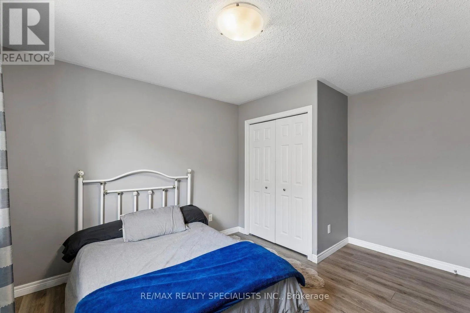 375 FAIRWAY ROAD
