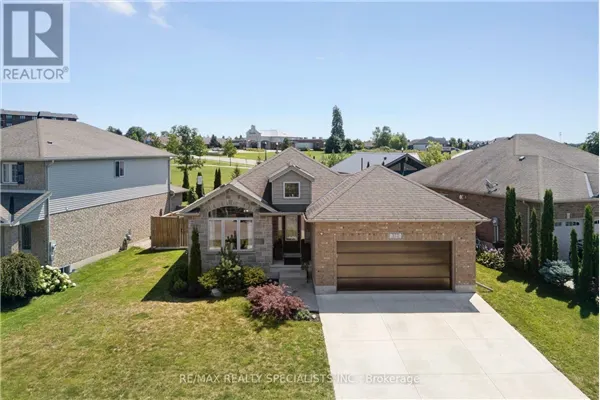 375 FAIRWAY ROAD
