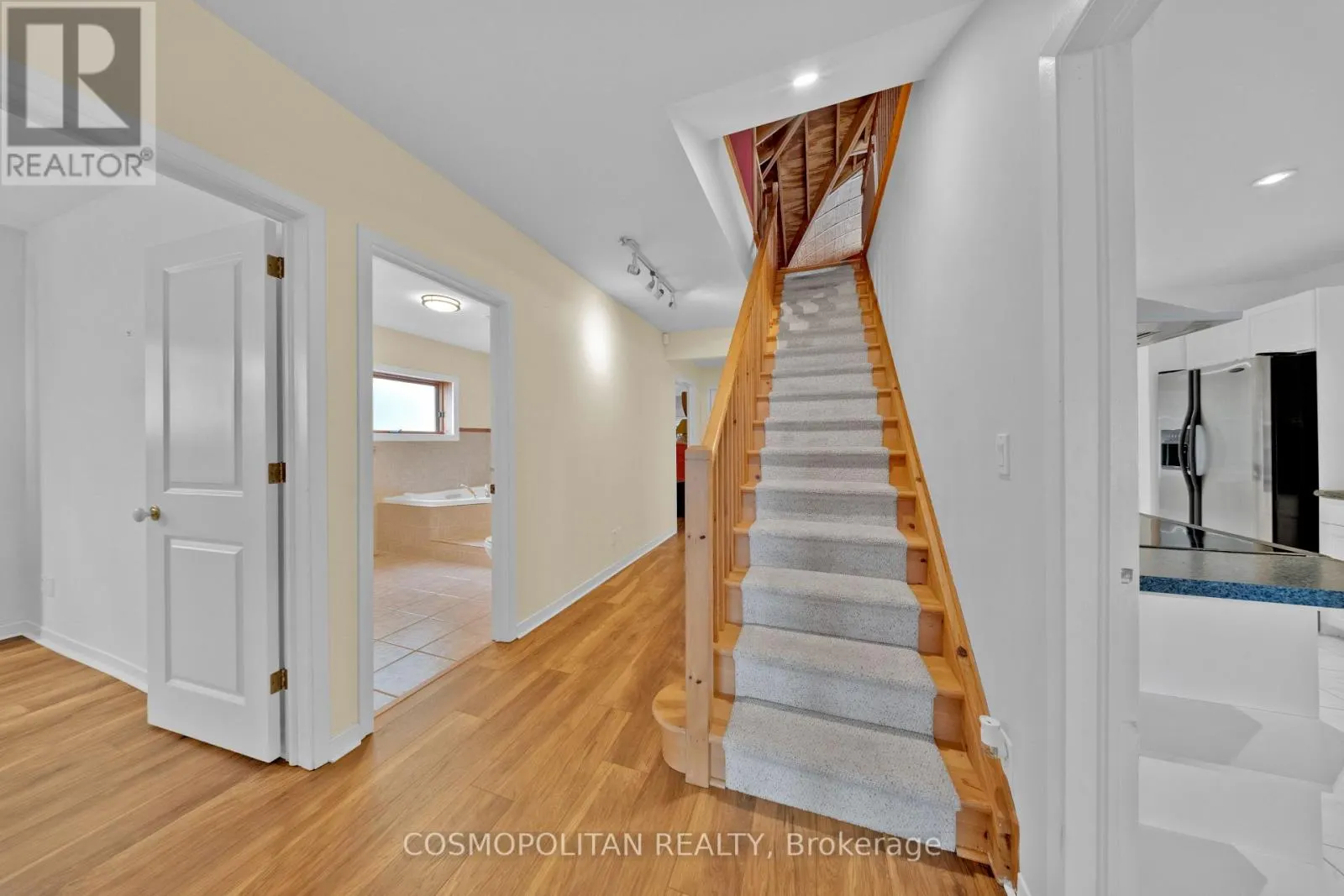 34 VINCENT AVENUE