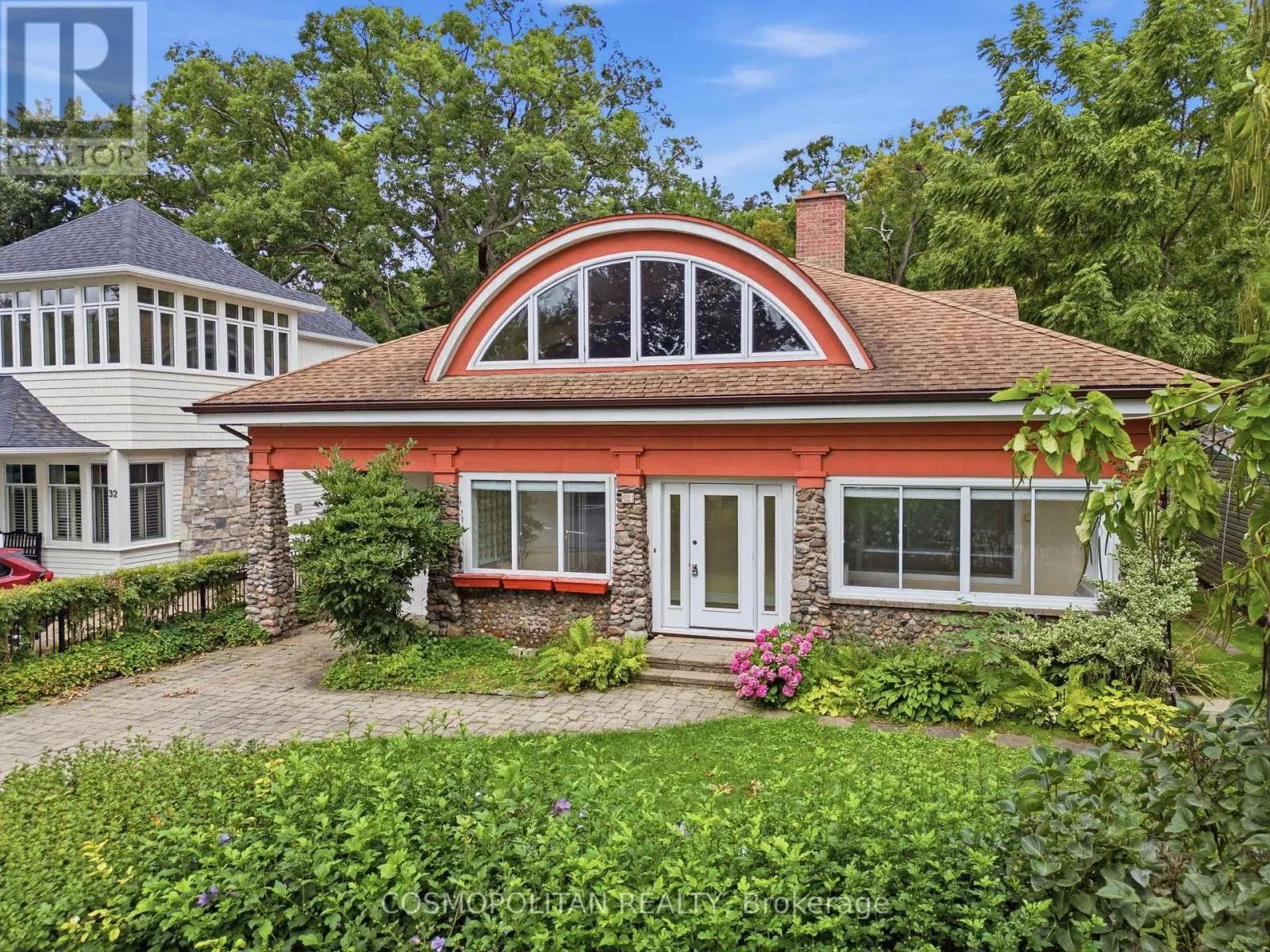 34 VINCENT AVENUE