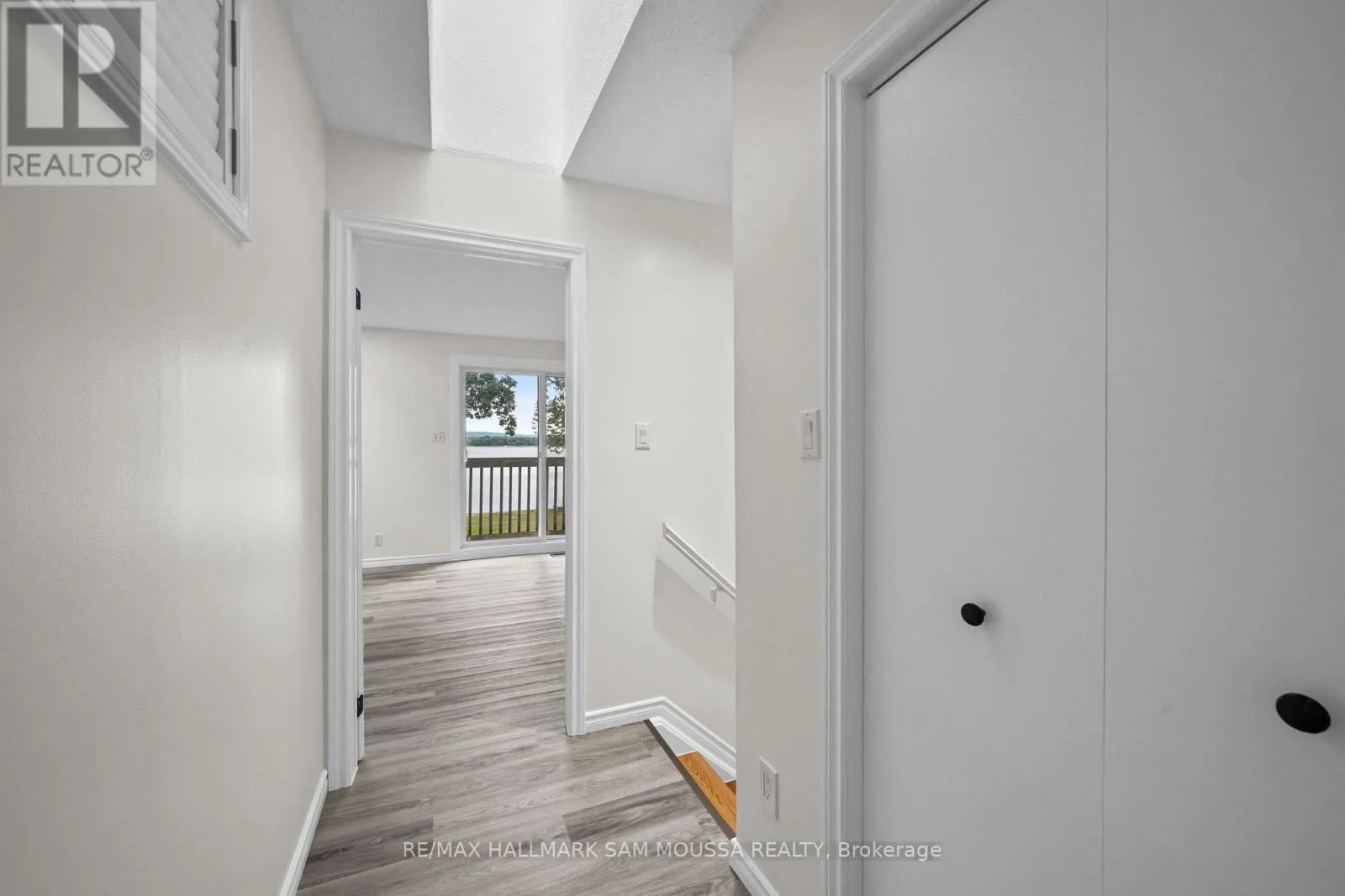 208 BAILLIE AVENUE