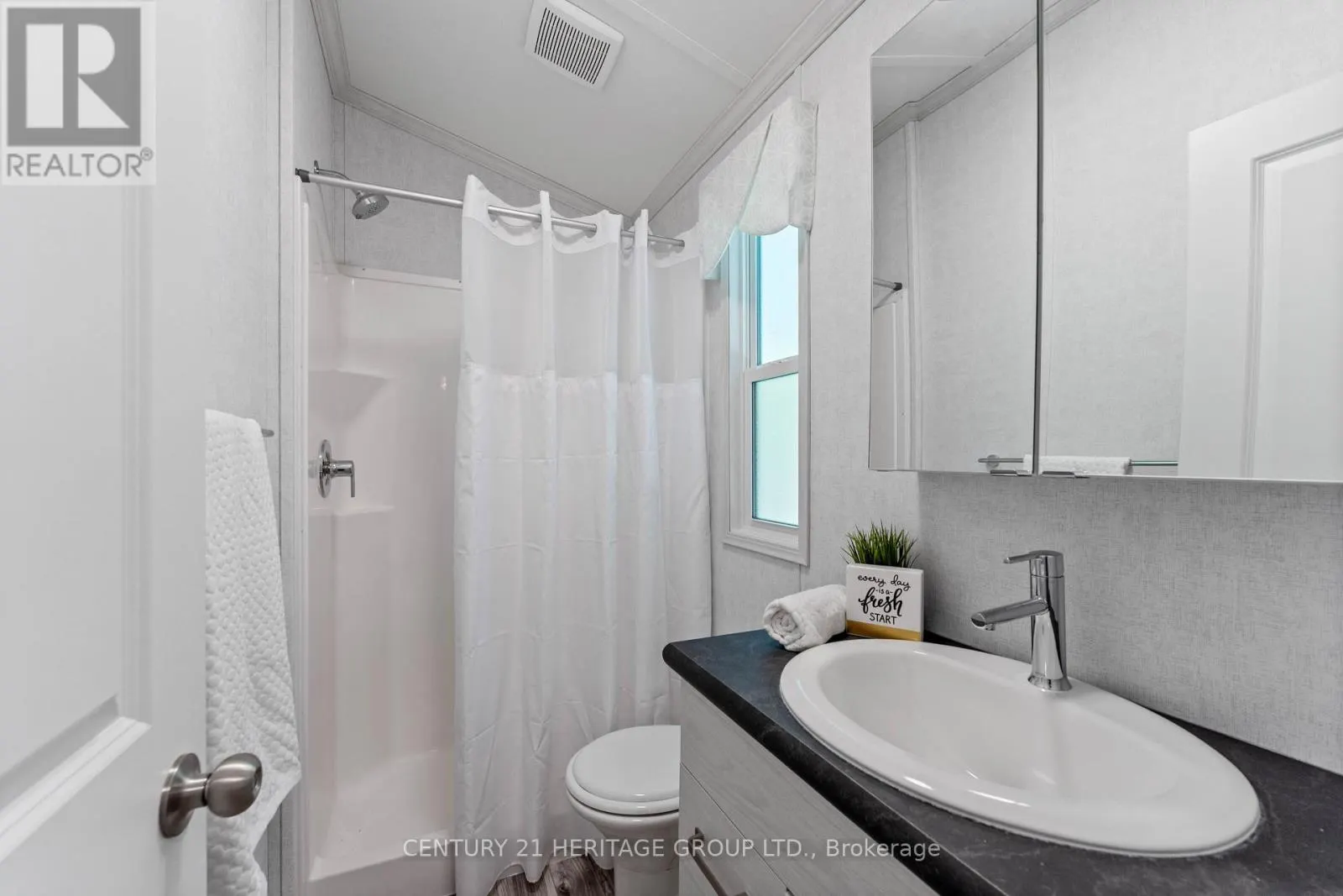 #4 - 202 HIDDEN GLEN ROAD