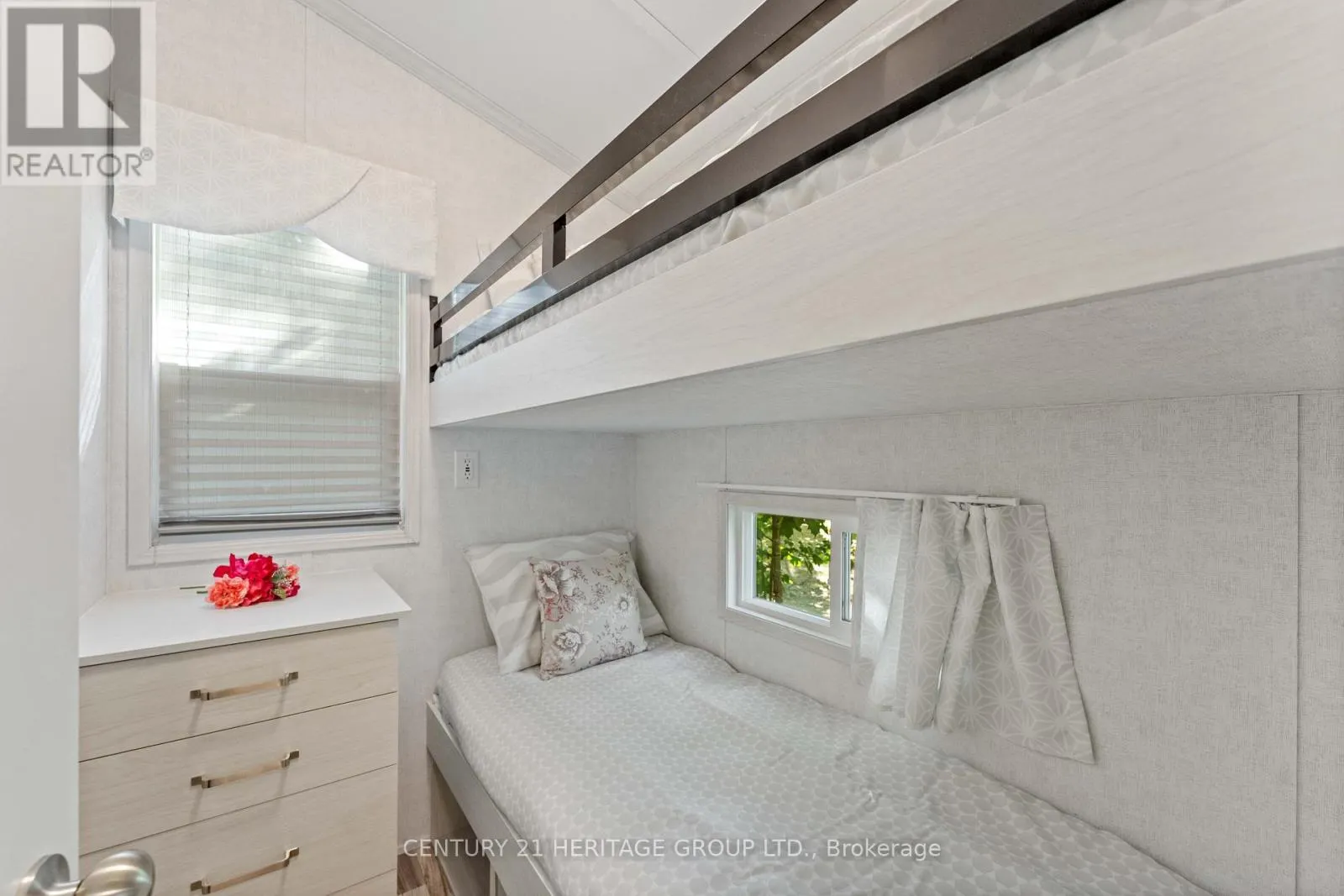 #4 - 202 HIDDEN GLEN ROAD