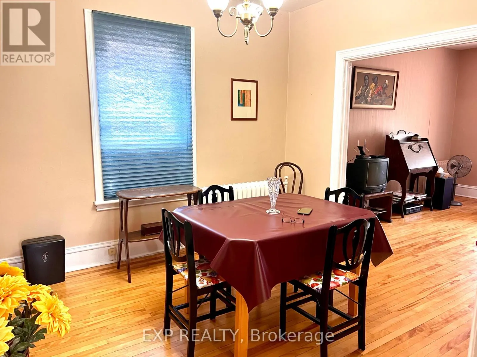 107 SPADINA AVENUE