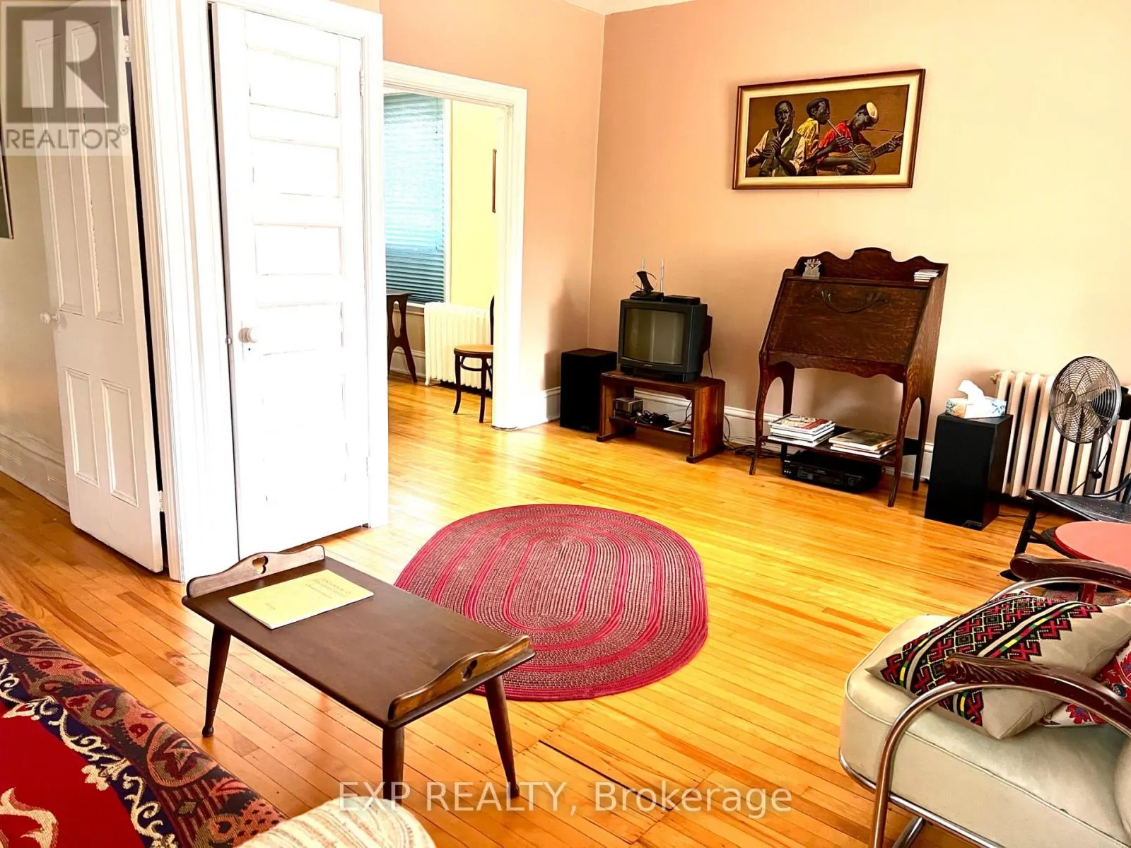107 SPADINA AVENUE