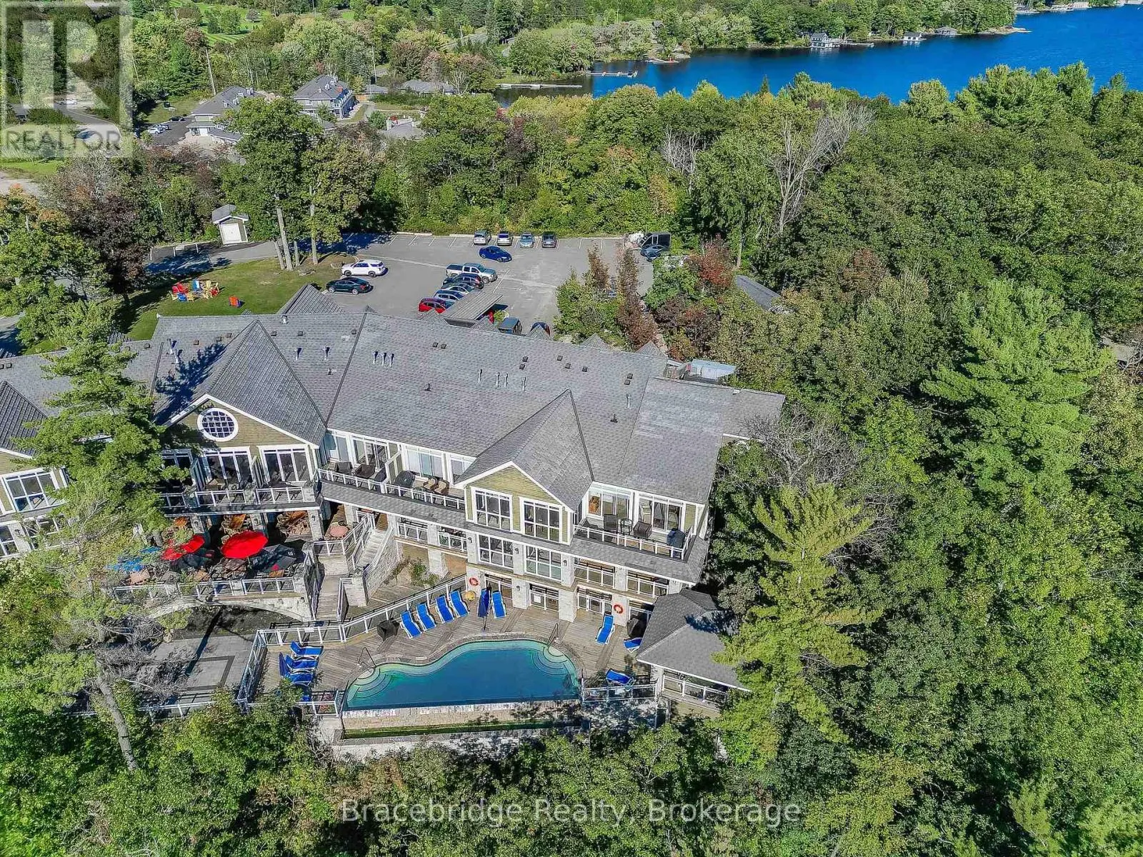 L207- B2 - 1869 MUSKOKA RD 118 HIGHWAY W #L207- B2