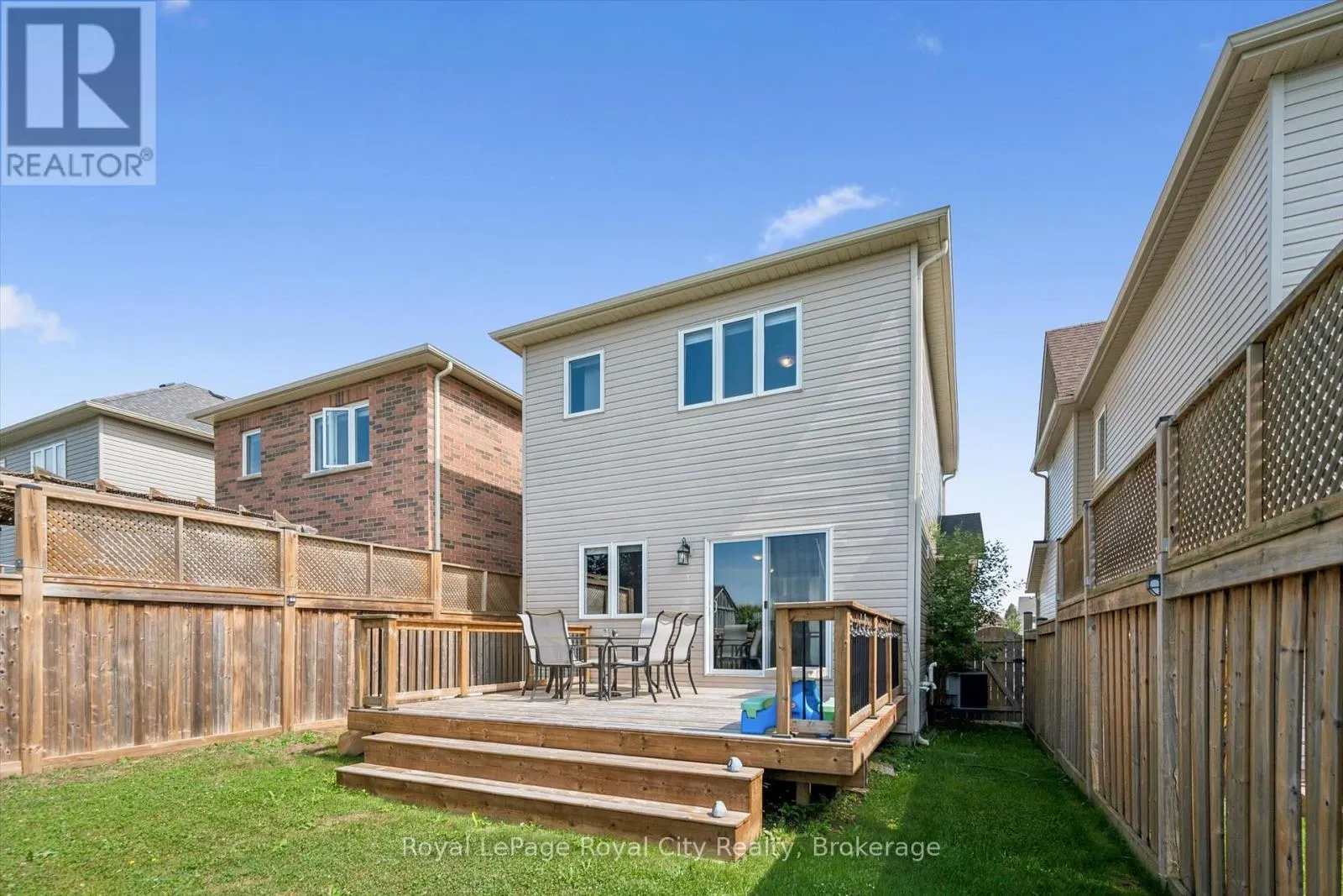 113 COURTNEY STREET