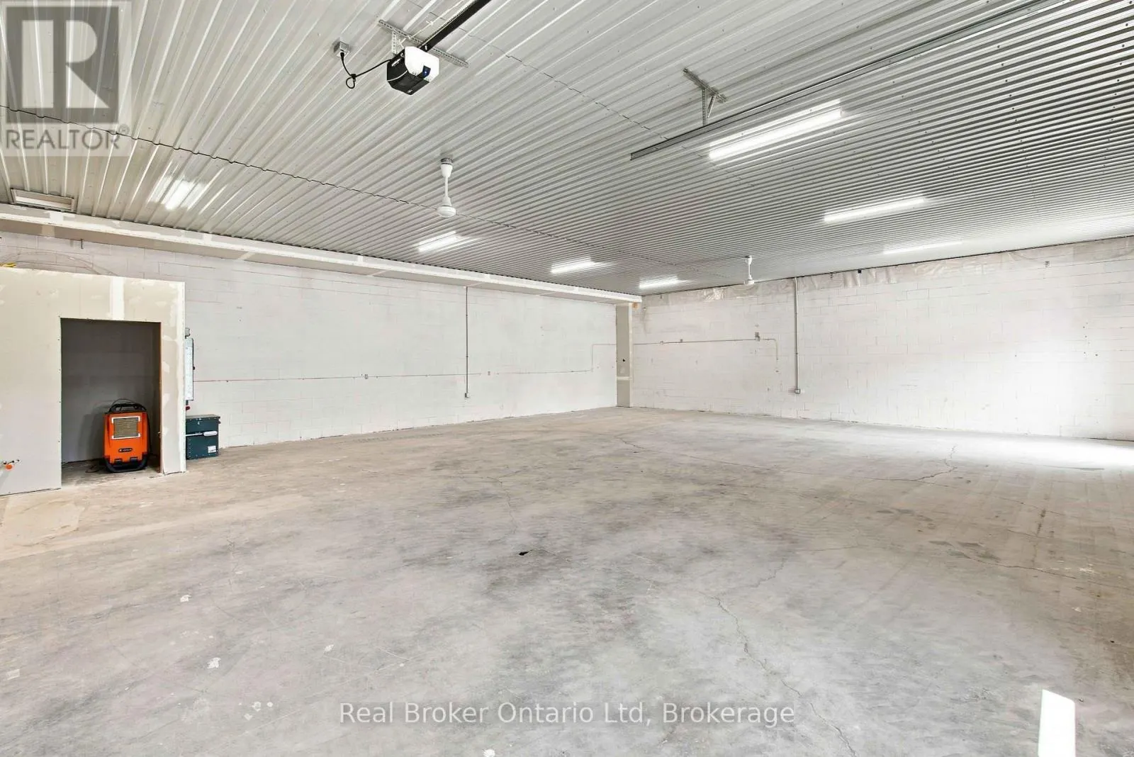 UNIT #4 - 2155 18TH AVENUE E #Unit #4