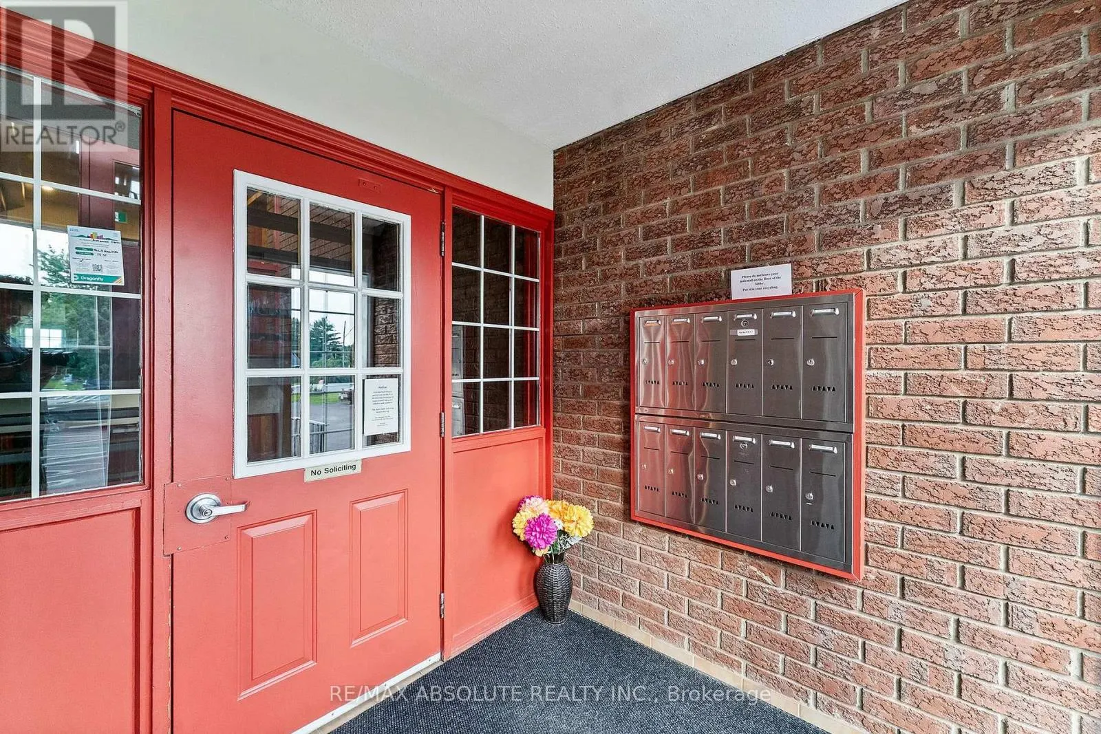 3B - 89 EDEY STREET